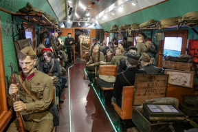 Что не так с «поездом Победы», предлагающим «полное погружение в военные годы»