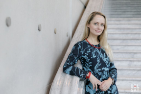 Лузгина: Хранить доллары дома невыгодно с учетом того, что курс упал на 16% и ставки в банках по вкладам в иностранной валюте очень низкие