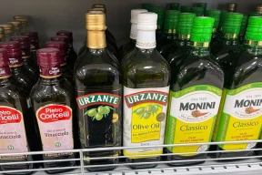 «Итальянское, греческое, азербайджанское». Почём оливковое масло на минских прилавках?